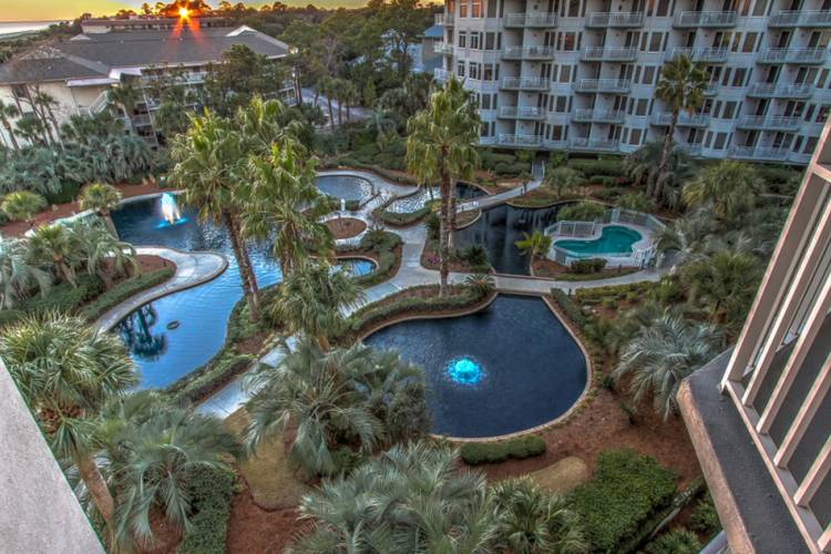 The Sea Crest Resort Rezfusion